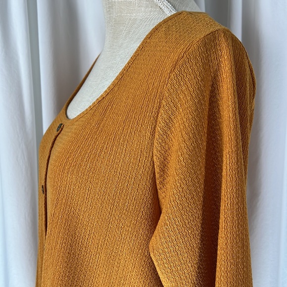 Set the Stage L Mustard Yellow Blouse - Picture 5 of 13